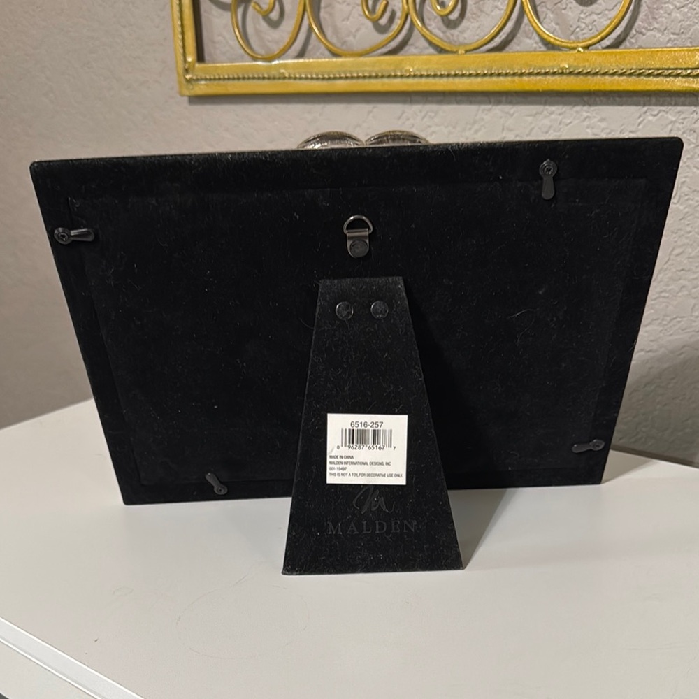 Silver Double Photo Frame with Rings - Picture 2 of 2